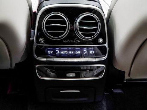 Used 2019 Mercedes-Benz Maybach S 650 image 20