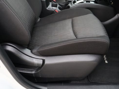 Used 2020 Nissan Rogue SV w/ Premium Package image 16