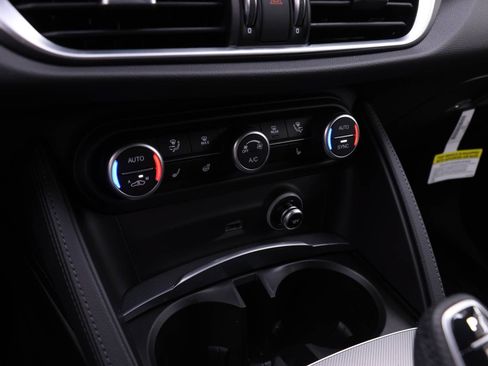 New 2026 Alfa Romeo Stelvio Sprint w/ Convenience Package AWD/4WD image 10