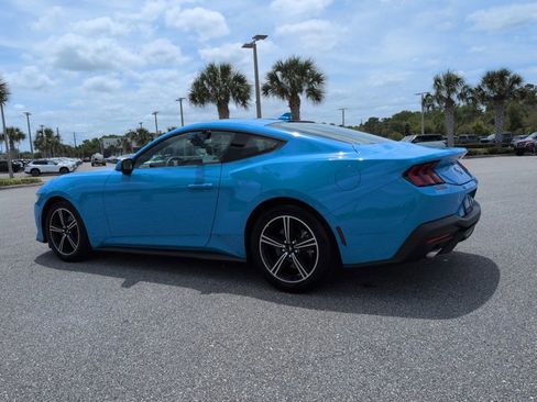 Used 2024 Ford Mustang Coupe image 7