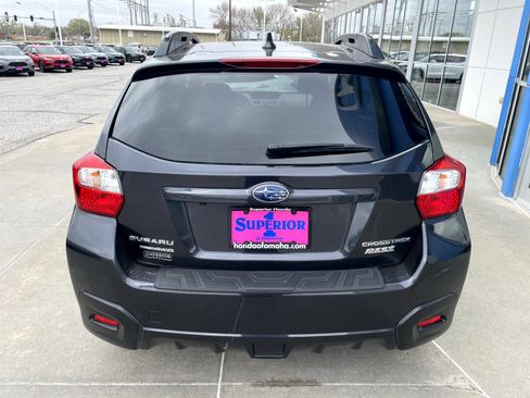 Used 2017 Subaru Crosstrek 2.0i Premium image 3