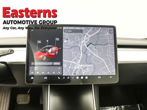 Used 2019 Tesla Model 3 Performance image 12