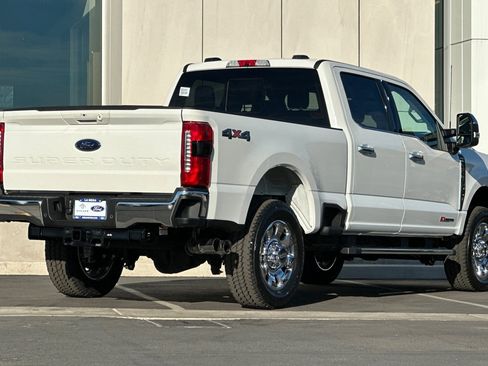 New 2026 Ford F250 Lariat w/ Lariat Premium Package image 3