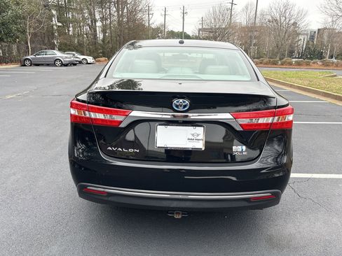 Used 2015 Toyota Avalon XLE Touring image 10