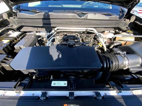 Certified 2024 Chevrolet Colorado LT w/ LT Convenience Package image 30