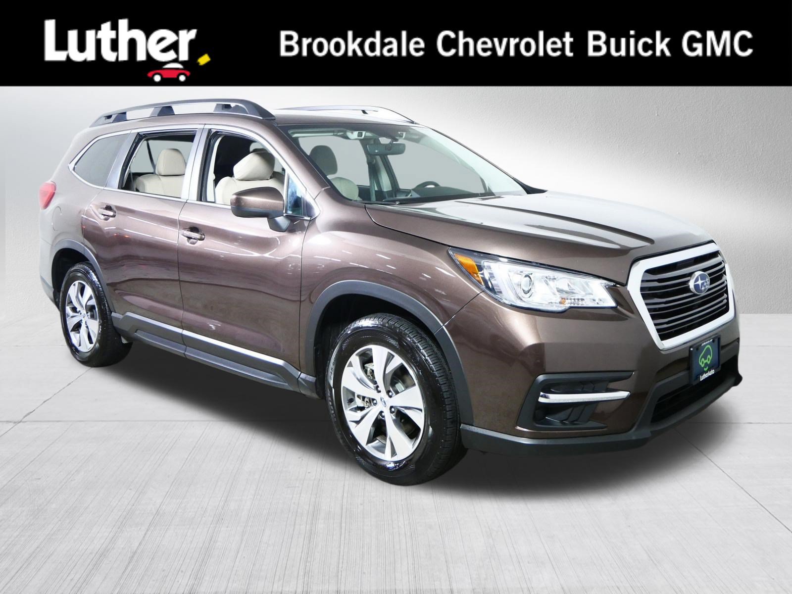 Used 2020 Subaru Ascent Premium w/ Convenience Package AWD/4WD image 1
