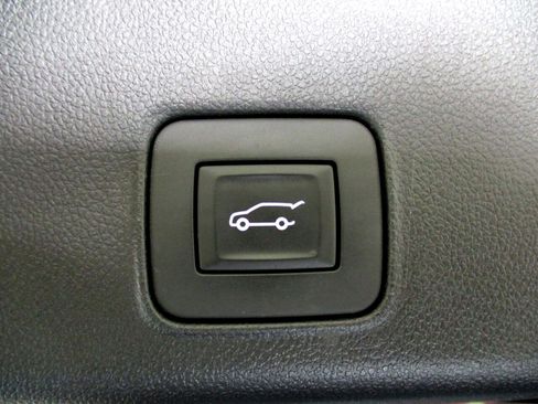 Used 2024 Chevrolet TrailBlazer RS w/ Convenience Package image 14