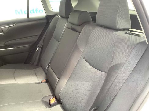 Used 2025 Toyota RAV4 XLE AWD/4WD image 13