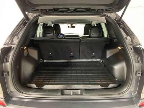 Used 2019 Jeep Cherokee Limited AWD/4WD image 21