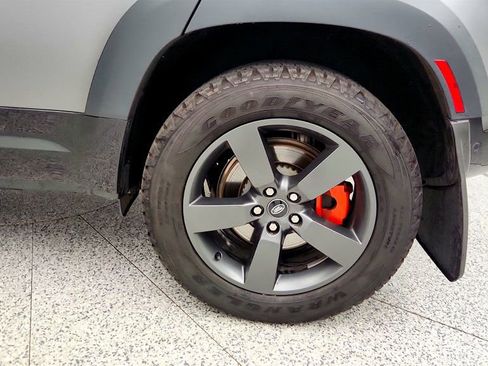 Used 2022 Land Rover Defender 110 X image 9