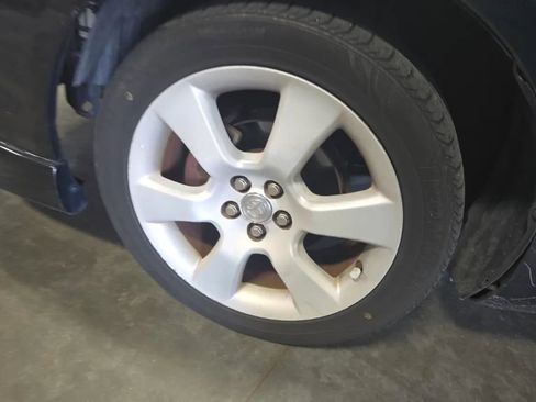 Used 2003 Toyota Matrix XR image 2