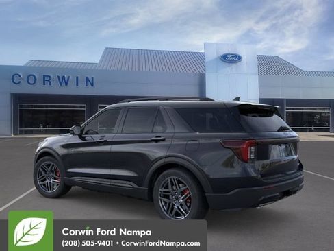 New 2026 Ford Explorer ST-Line w/ ST-Line Street Pack AWD/4WD image 5