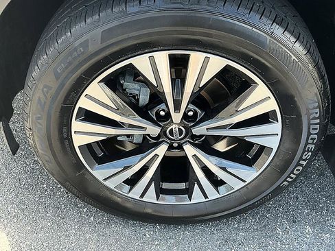 Certified 2021 Nissan Rogue SV FWD image 7