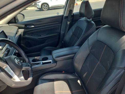 Used 2021 Nissan Altima 2.5 SR FWD image 8