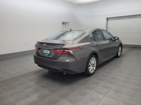 Used 2023 Toyota Camry LE FWD image 9