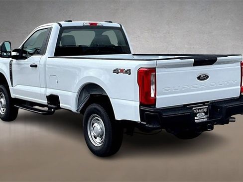 Used 2024 Ford F250 XL w/ Snow Plow/Camper Package image 8