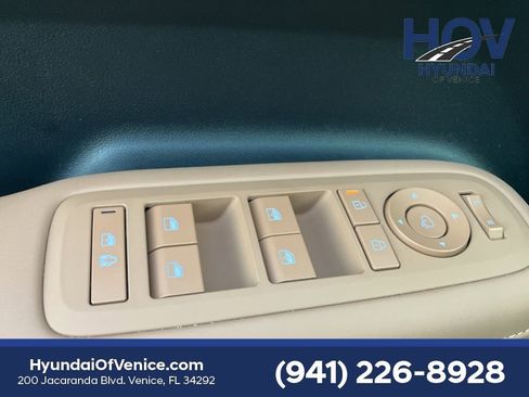 Used 2024 Hyundai Santa Fe Limited image 22