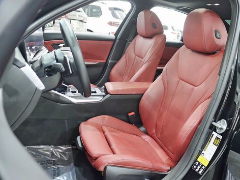 Used 2023 BMW 330i xDrive Sedan w/ Premium Package image 26