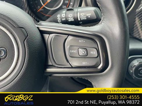 Used 2019 Jeep Wrangler Unlimited Sport w/ Technology Group AWD/4WD image 21