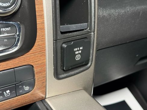 Used 2014 RAM 1500 Laramie RWD image 48