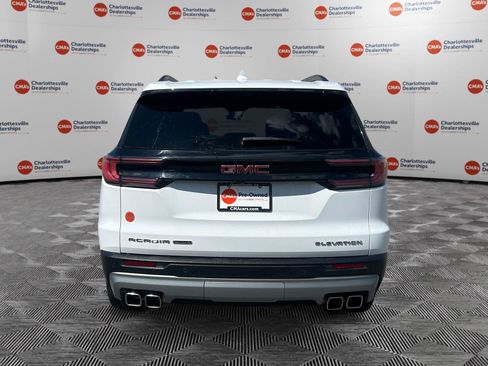 Used 2026 GMC Acadia Elevation w/ Elevation Premium Package AWD/4WD image 4