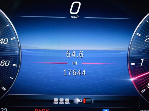 Used 2025 Mercedes-Benz GLE 53 AMG 4MATIC image 42