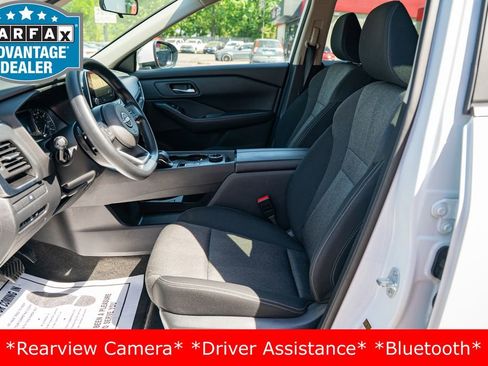 Used 2024 Nissan Rogue SV image 15