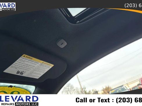 Used 2017 INFINITI Q60 3.0t w/ Premium Plus Package 3.0T image 13