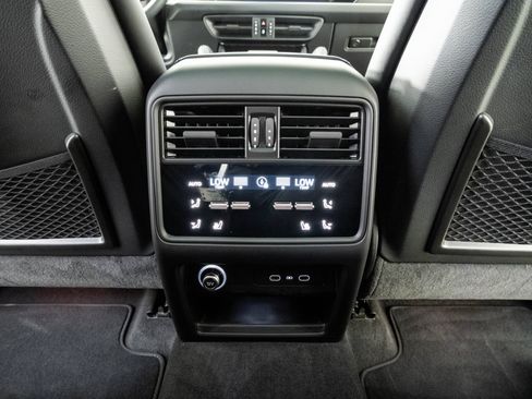 Certified 2026 Porsche Cayenne S AWD/4WD image 21