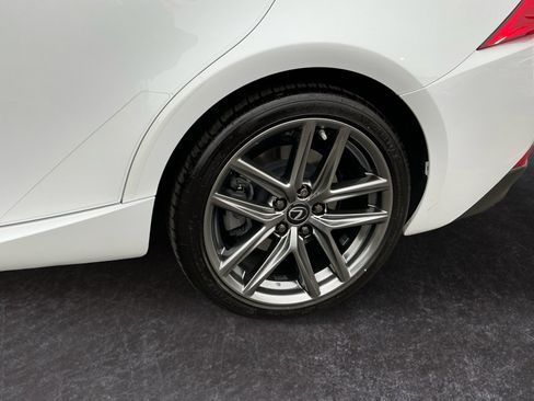 Used 2020 Lexus IS 350 F Sport w/ F Sport Package RWD image 9