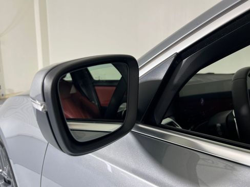 Used 2025 BMW 330i xDrive Sedan w/ Convenience Package AWD/4WD image 22