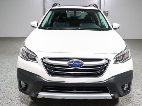 Used 2021 Subaru Outback Limited image 4