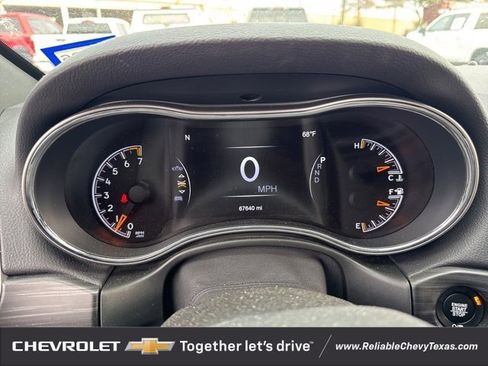 Used 2021 Jeep Grand Cherokee Laredo X image 27