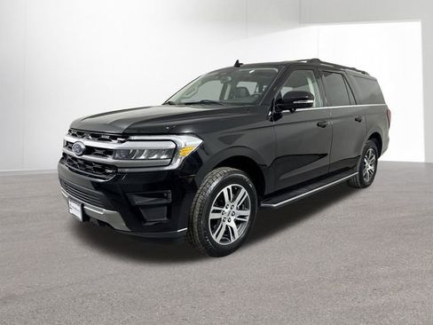 Used 2022 Ford Expedition Max XLT image 2