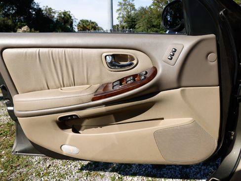 Used 2001 INFINITI I30 w/ (B03) Touring Sport Pkg image 37