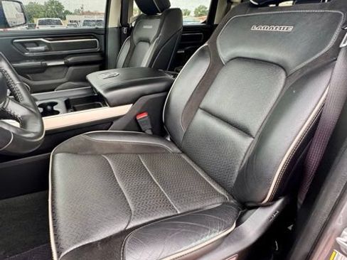 Used 2022 RAM 1500 Laramie AWD/4WD image 11