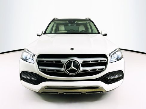 Used 2021 Mercedes-Benz GLS 450 4MATIC image 2