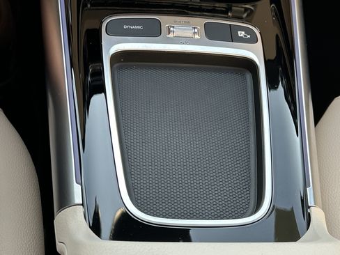 Certified 2025 Mercedes-Benz GLA 250 image 35