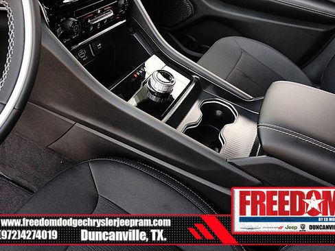 New 2025 Jeep Grand Cherokee Laredo X image 33