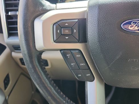 Used 2017 Ford F150 Lariat w/ Equipment Group 502A Luxury image 22