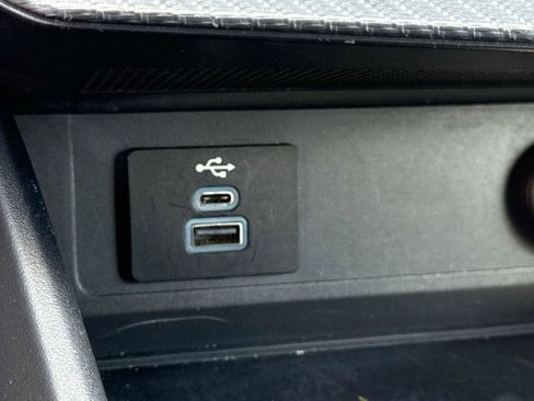 Used 2025 Ford Mustang Premium RWD image 21