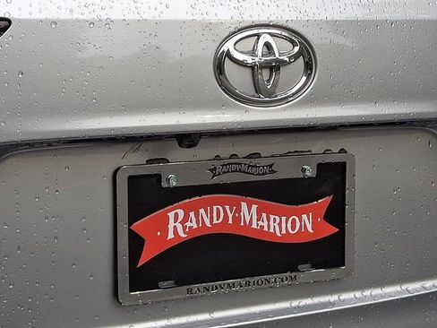 Used 2023 Toyota Highlander LE AWD/4WD image 30