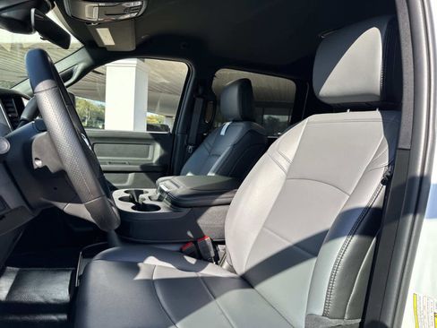 Used 2026 RAM 2500 Tradesman w/ Chrome Appearance Group image 32