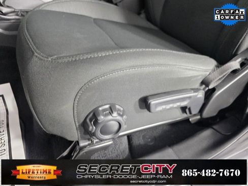 Used 2022 Jeep Wrangler Unlimited Willys image 13