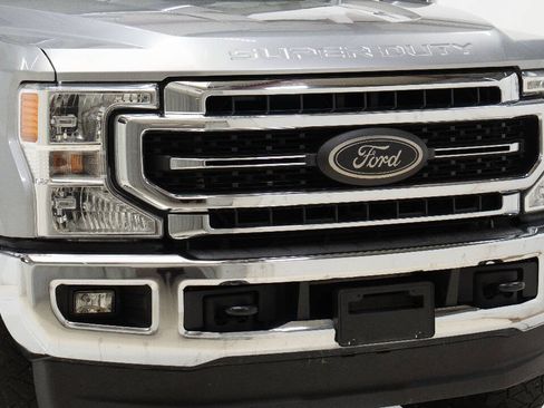 Used 2020 Ford F250 Lariat AWD/4WD image 9