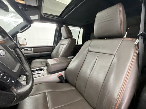 Used 2017 Ford Expedition EL King Ranch image 6