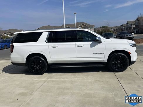 Used 2023 Chevrolet Suburban Premier image 5