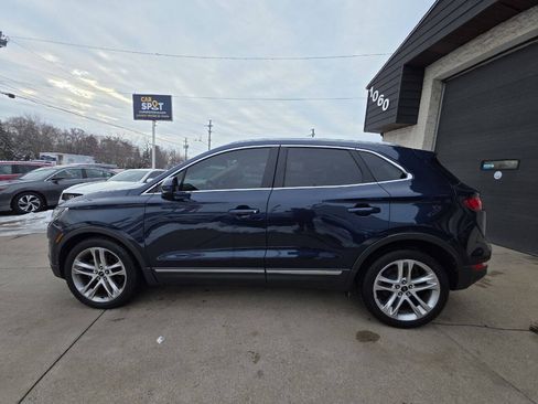 Used 2017 Lincoln MKC Reserve AWD/4WD image 4