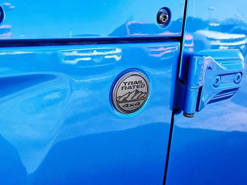 Certified 2025 Jeep Wrangler Sport S image 19