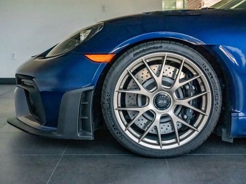 Certified 2023 Porsche 718 Cayman GT4 RS RWD image 9